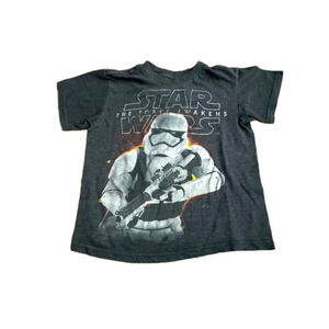 Star Wars kids T-shirt. Heather gray. Great condition. Size S but would fit 5-9